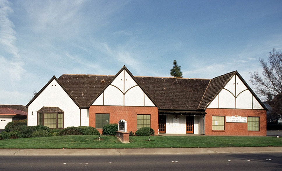 8035 Madison Ave, Citrus Heights, CA for lease - Building Photo - Image 1 of 24