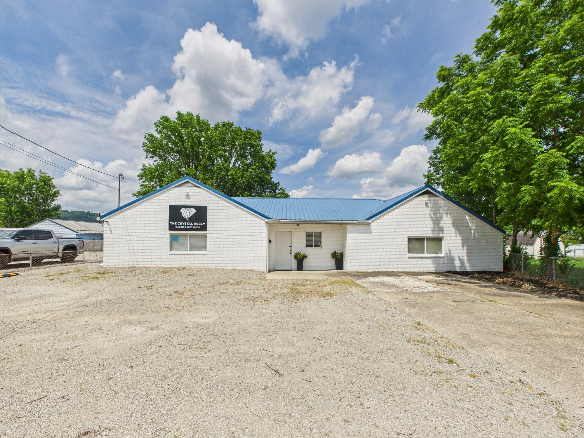 2404 Grant Ave, Saint Albans, WV à vendre Photo du bâtiment- Image 1 de 14