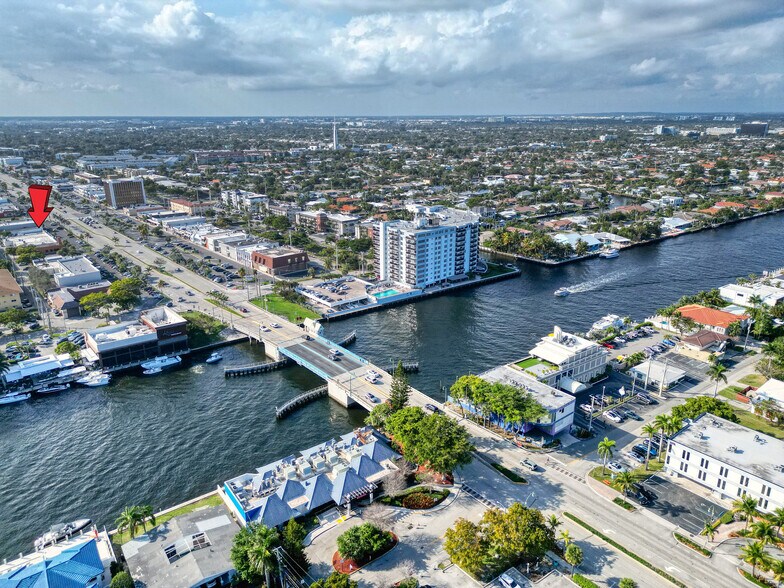 3016 E Commercial Blvd, Fort Lauderdale, FL à vendre - Photo du bâtiment - Image 3 de 18