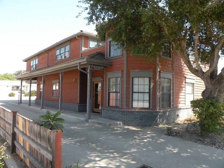 235 E Clark Ave, Orcutt, CA à louer - Photo du bâtiment - Image 2 de 17