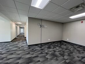 118 Portsmouth Ave, Stratham, NH for lease Interior Photo- Image 1 of 14