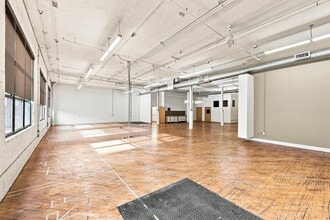 2300-2310 Kennedy St NE, Minneapolis, MN for lease Interior Photo- Image 2 of 5