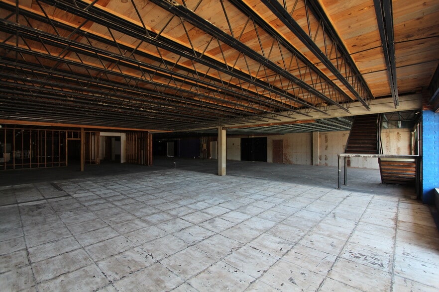 179-181 S Cashua Dr, Florence, SC for lease - Building Photo - Image 2 of 5