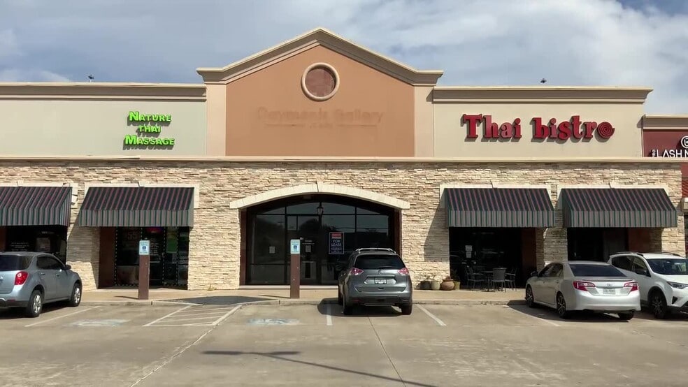 11660 Westheimer Rd, Houston, TX à louer - Vidéo sur l’inscription commerciale - Image 2 de 21