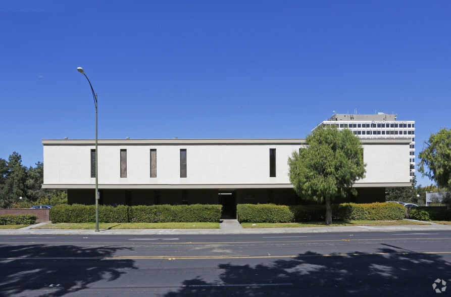3033 Moorpark Ave, San Jose, CA for lease - Building Photo - Image 3 of 11