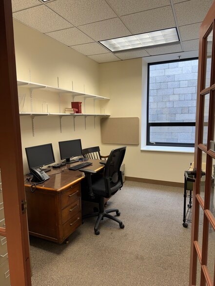 136-138 Tremont St, Boston, MA for lease - Interior Photo - Image 2 of 4