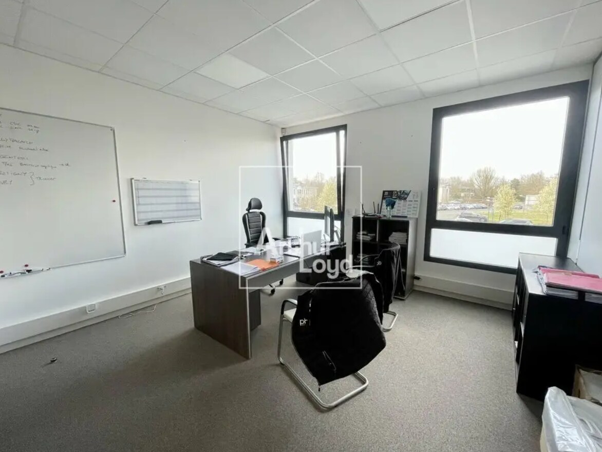 Serris, SEM 77700 - Unité Lot 1 - - Photo intérieure - Image 1 of 3