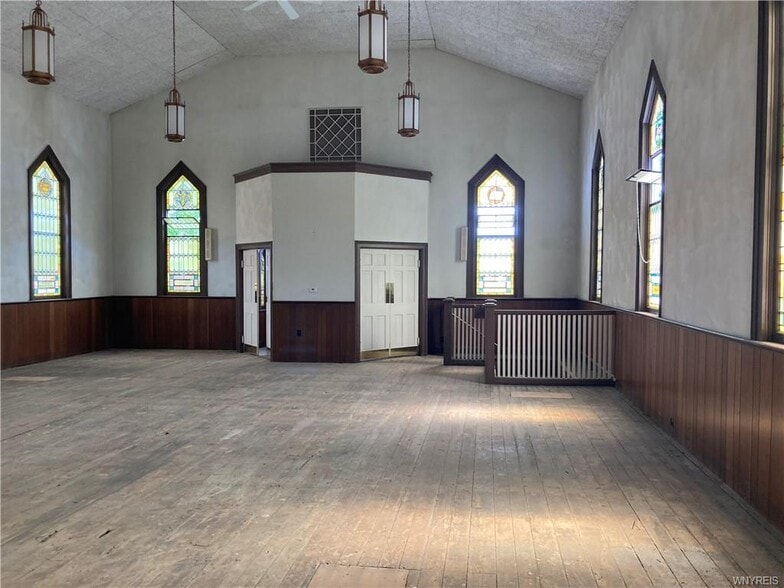 116 Broad St, Tonawanda, NY for sale - Building Photo - Image 2 of 15