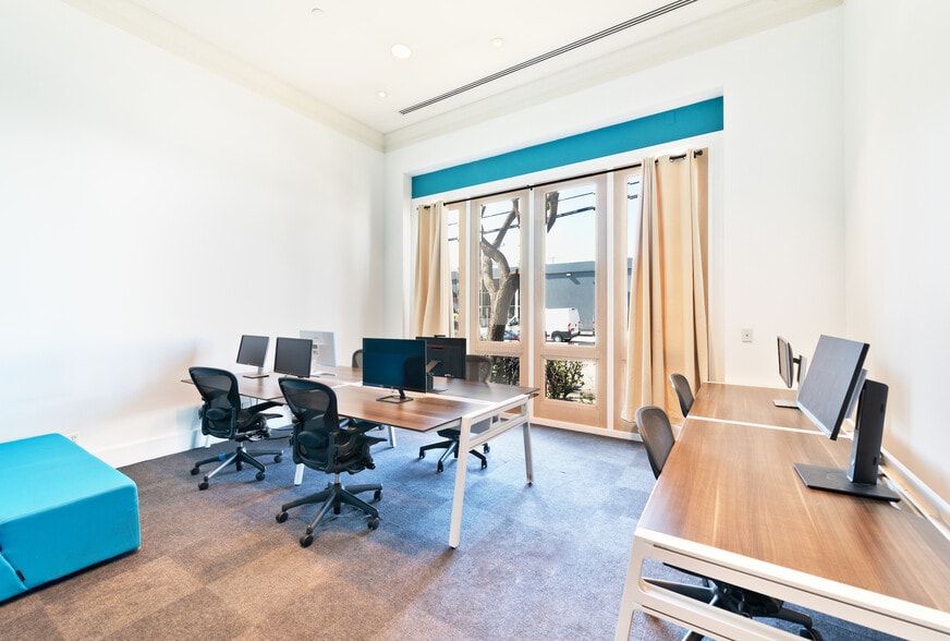 12575 Beatrice St, Los Angeles, CA for lease - Building Photo - Image 3 of 4