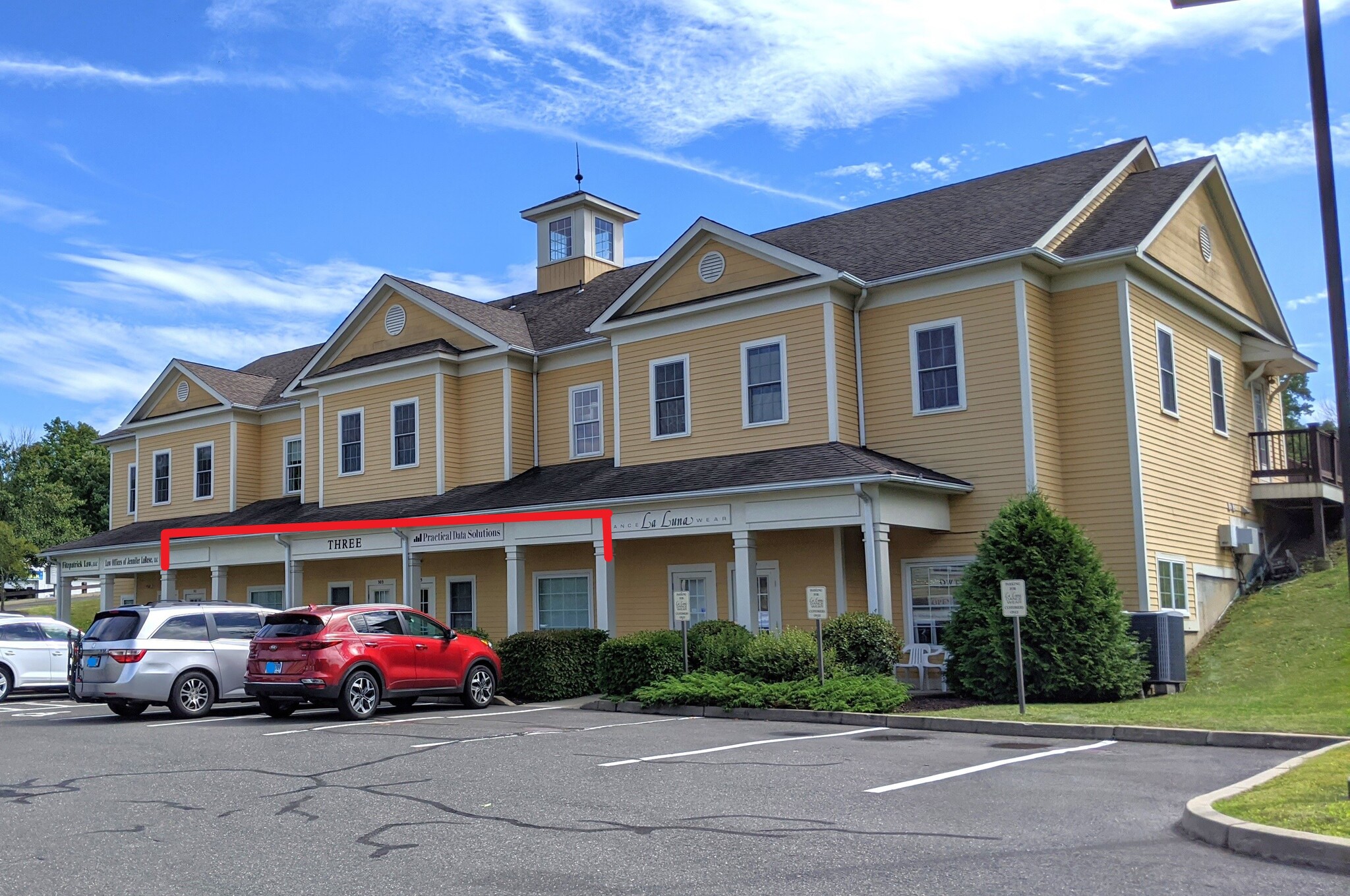 33 Bullet Hill Rd, Southbury, CT for lease Primary Photo- Image 1 of 2