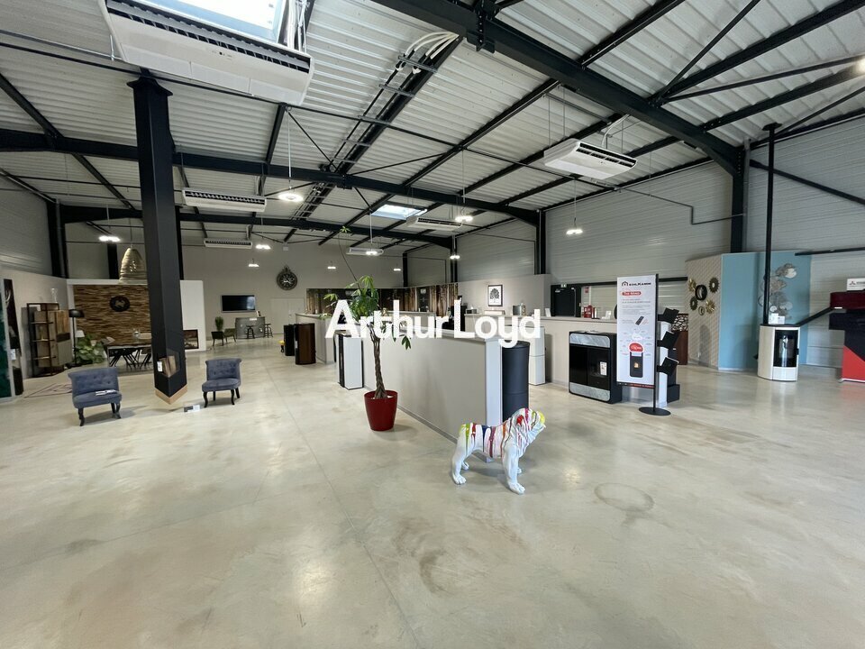Office in Cormontreuil for lease Interior Photo- Image 1 of 8