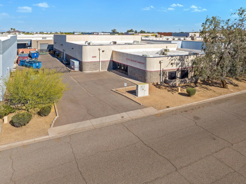 4821 S 33rd St, Phoenix, AZ à louer - Photo du bâtiment - Image 2 de 7