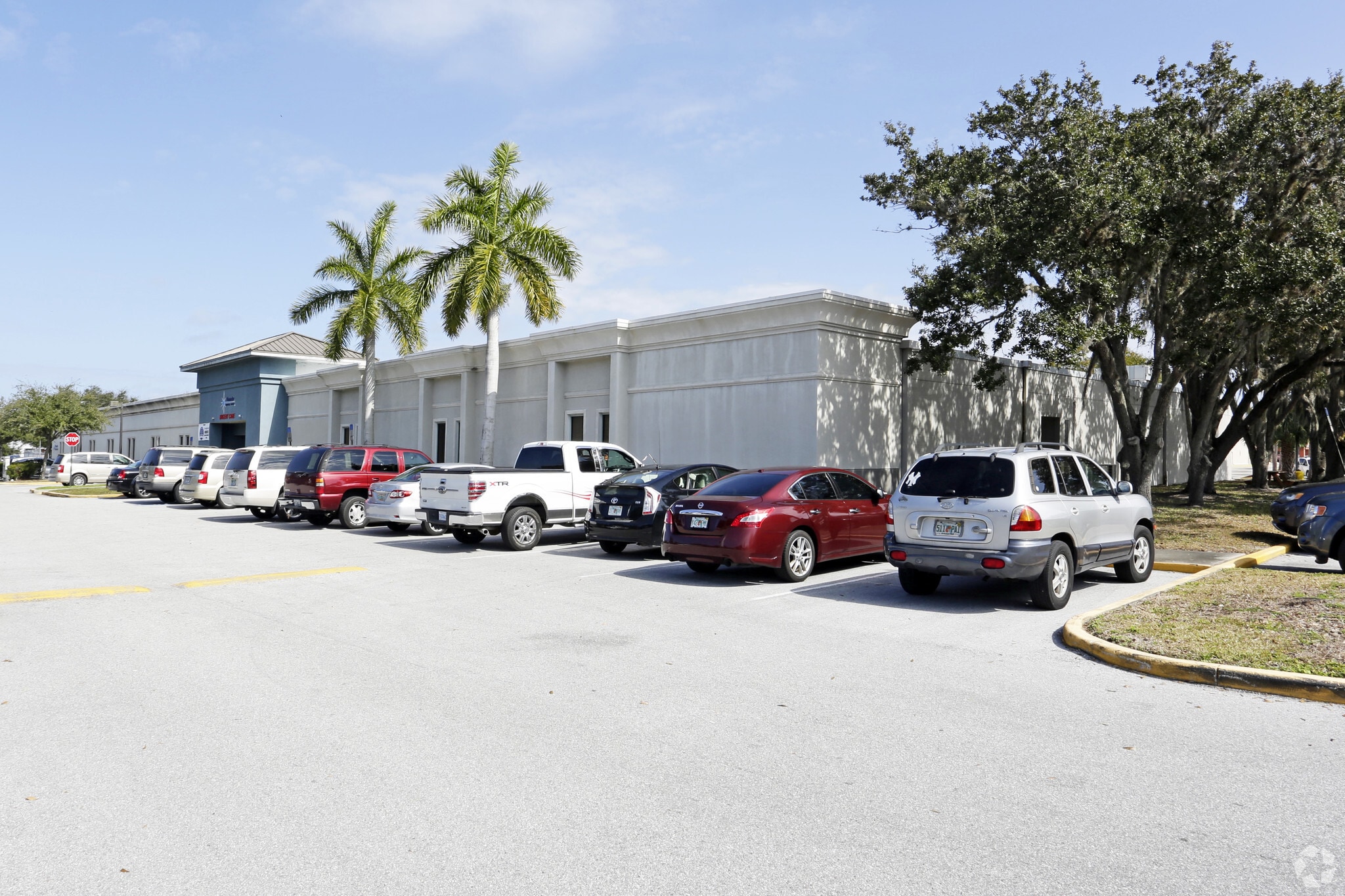 315 75th St W, Bradenton, FL for lease Primary Photo- Image 1 of 8