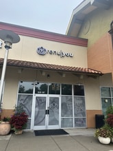 1600-1730 E Woodlawn Rd, Charlotte, NC for lease Building Photo- Image 2 of 3