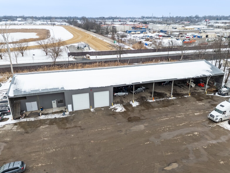 1319 Tile Factory Ln, Louisville, KY for lease - Building Photo - Image 2 of 24