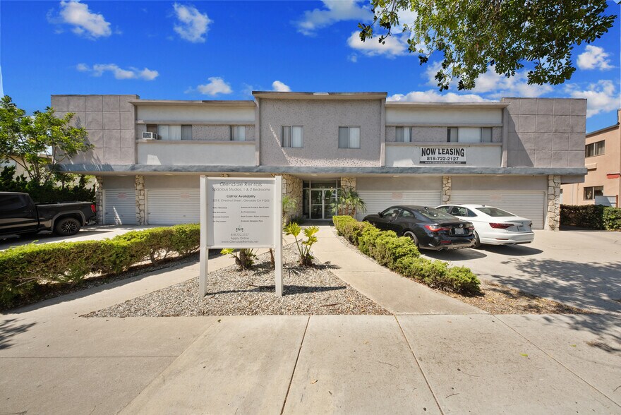 323 E Chestnut St, Glendale, CA à vendre - Photo du bâtiment - Image 2 de 14
