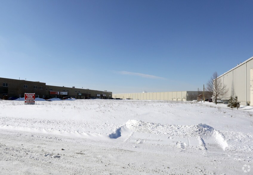 54 Saltsman Dr, Cambridge, ON à louer - Photo du bâtiment - Image 2 de 4