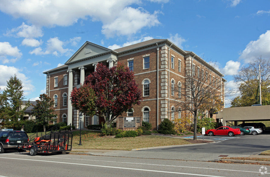 1222 16th Ave S, Nashville, TN à louer - Photo principale - Image 1 de 4