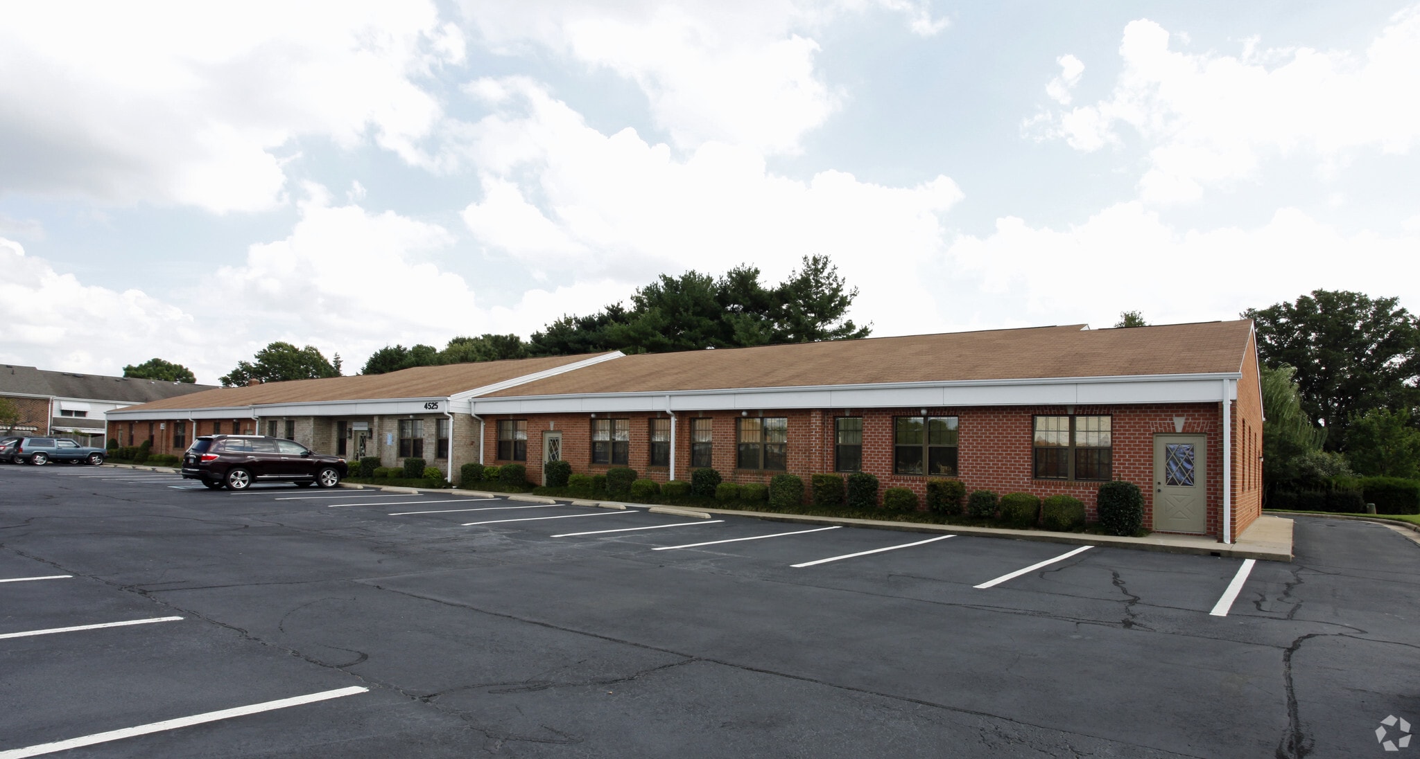 4525 E Honeygrove Rd, Virginia Beach, VA for sale Primary Photo- Image 1 of 3