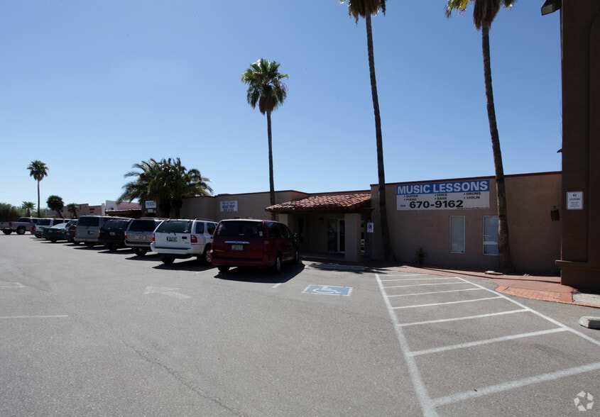 4621 N 1st Ave, Tucson, AZ for lease - Building Photo - Image 2 of 3