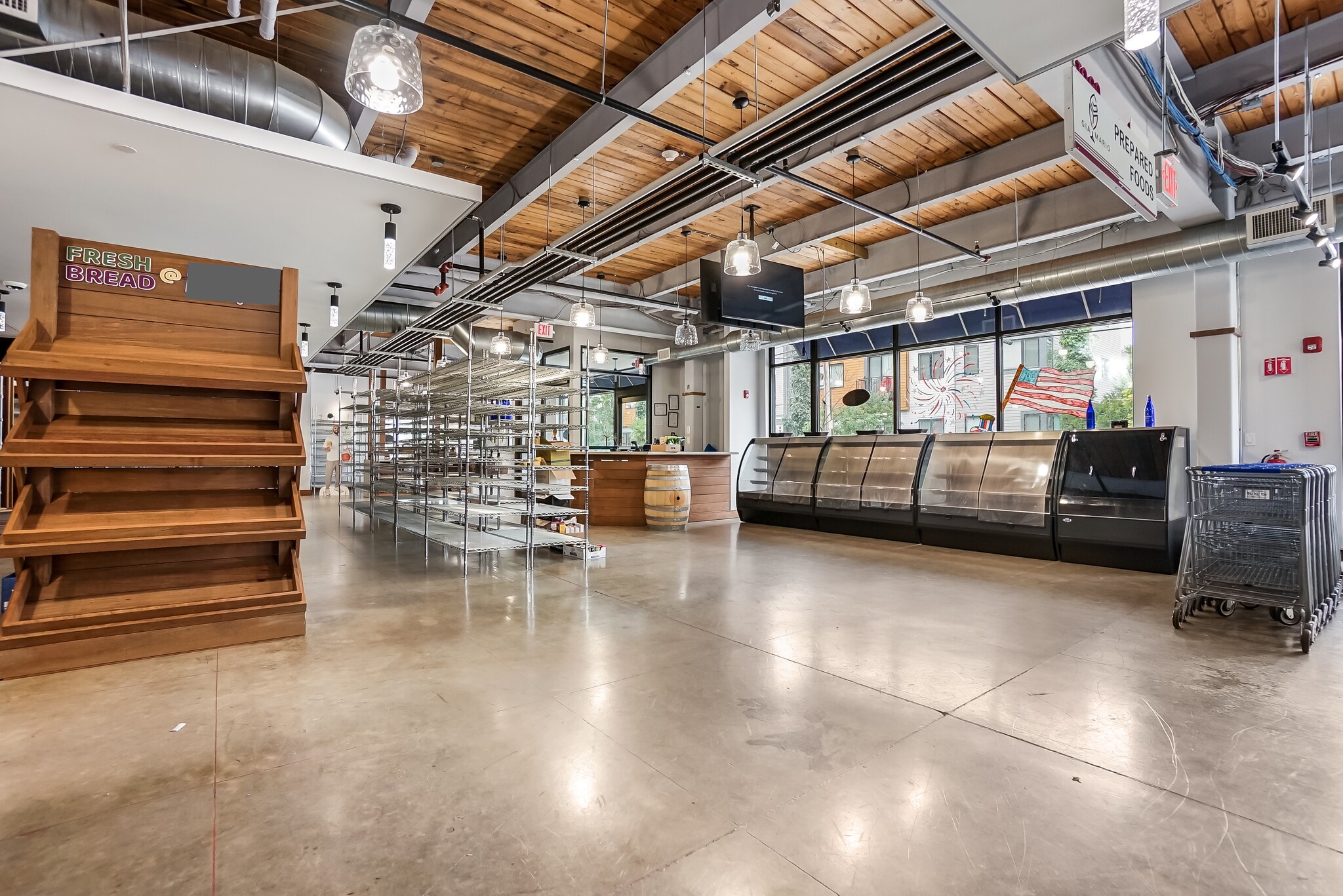 350 Pleasant St, Watertown, MA for lease Interior Photo- Image 1 of 12