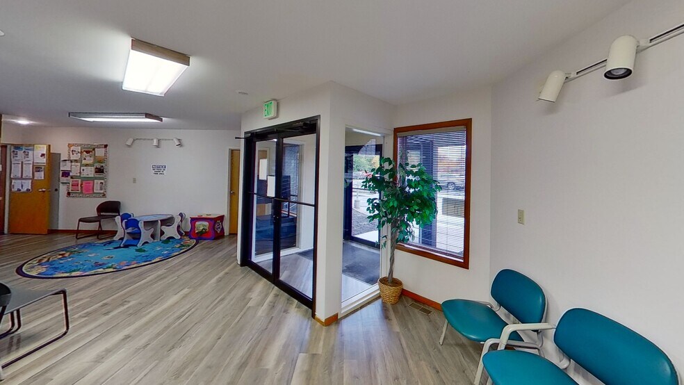 502 Wall St, Valparaiso, IN à louer - Photo intérieure - Image 2 de 21