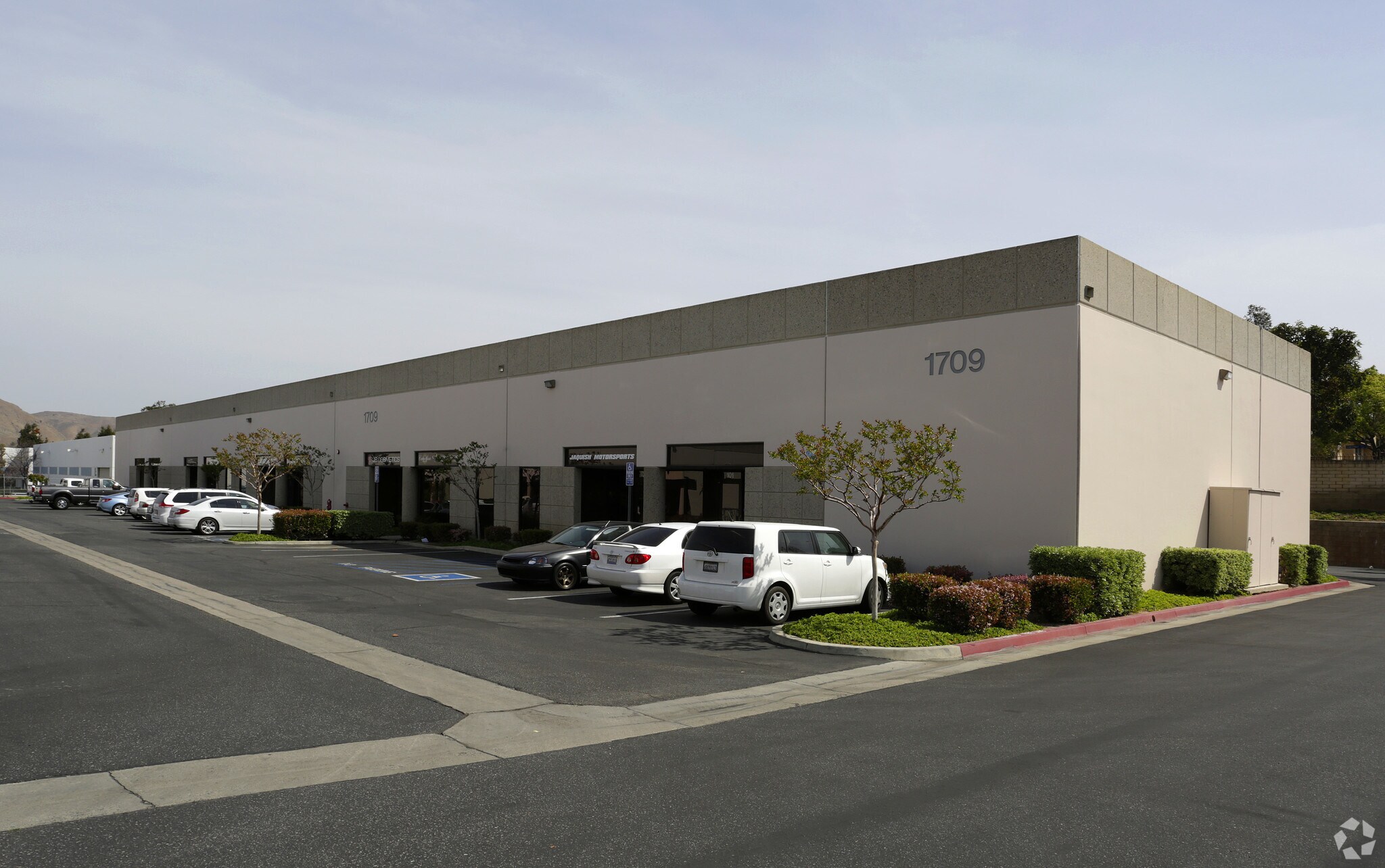 1709 Rimpau Ave, Corona, CA à vendre Photo du bâtiment- Image 1 de 1