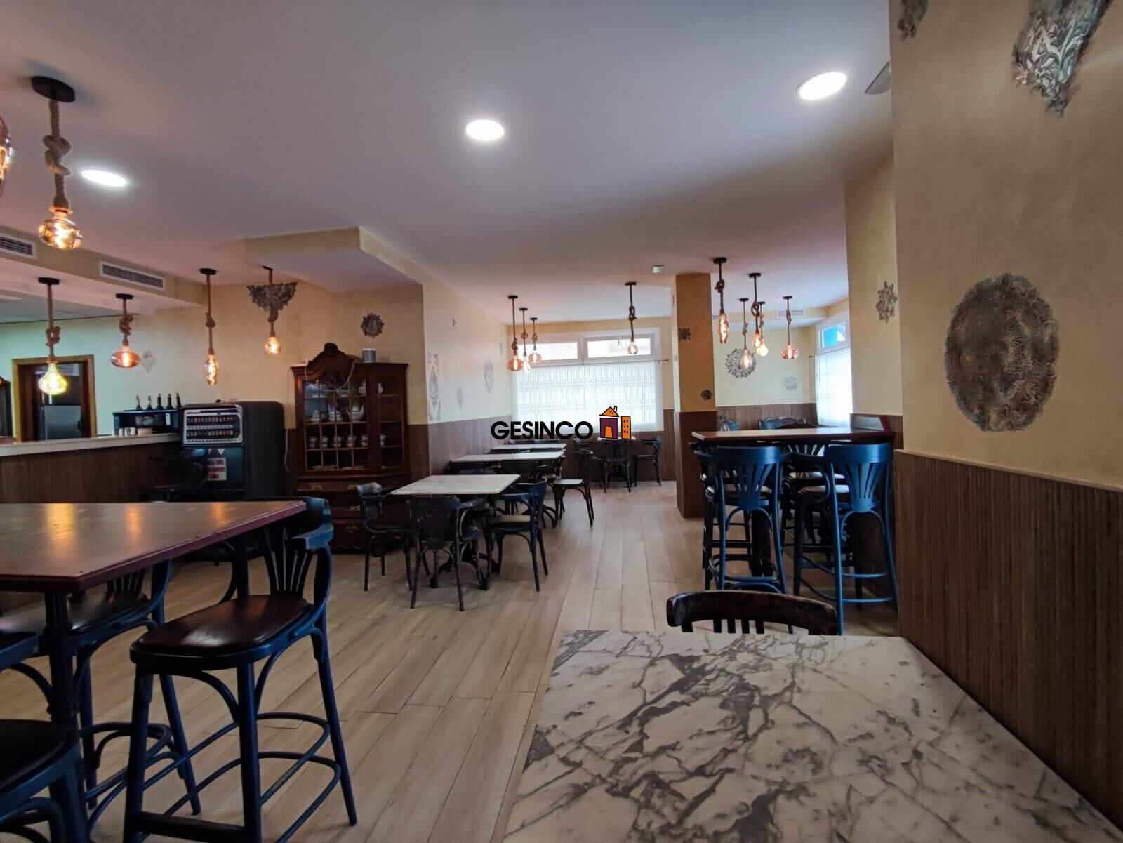 Commerce de détail dans Piles, Valencia à vendre Photo du bâtiment- Image 1 de 19