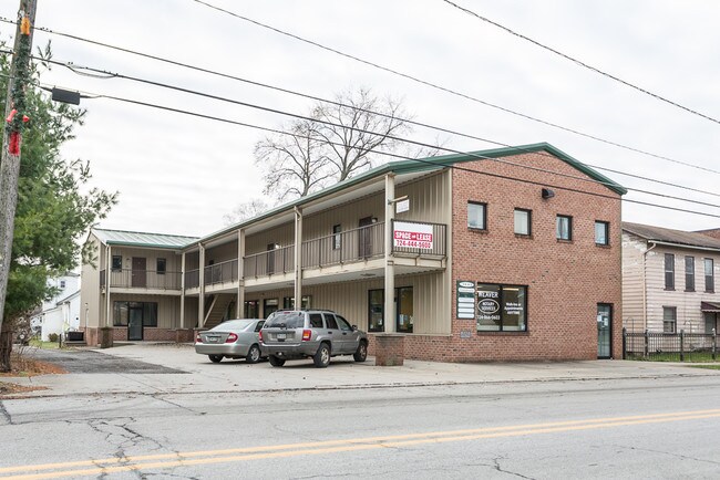Plus de détails pour 3143 Main St, West Middlesex, PA - Bureau, Commerce de détail à louer