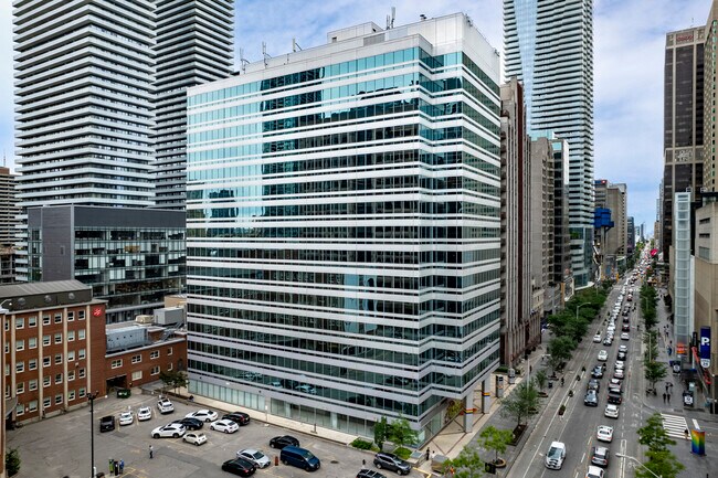 Plus de détails pour 121 Bloor St E, Toronto, ON - Bureau, Commerce de détail à louer