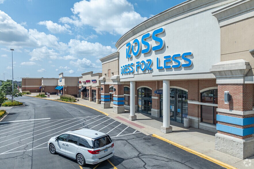 12736 S Route 59, Plainfield, IL à louer - Photo du bâtiment - Image 2 de 5