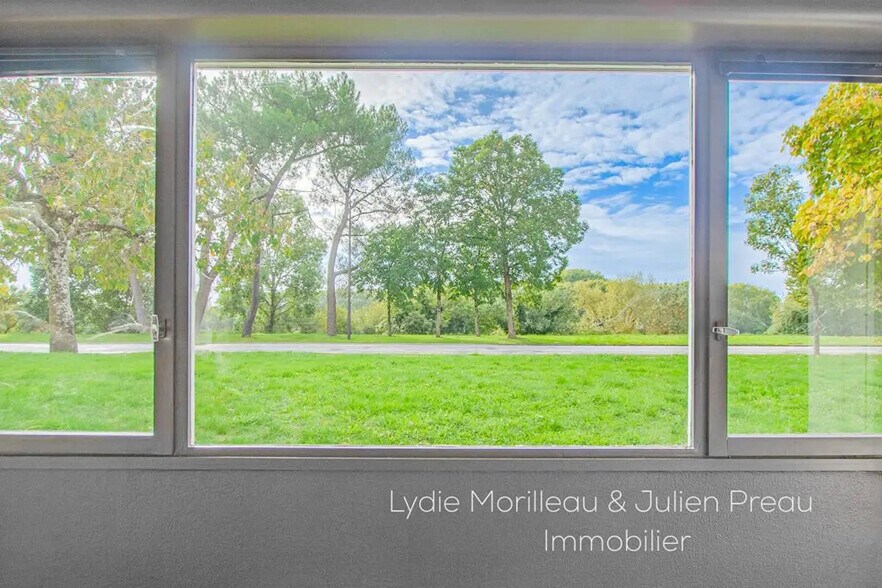 Flex in Nantes for sale - Building Photo - Image 1 of 8