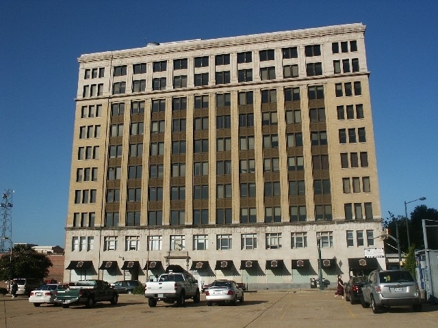 610 Marshall St, Shreveport, LA à louer - Photo du bâtiment - Image 2 de 11
