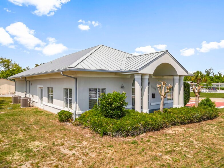 5907 Sr-22, Panama City, FL à louer - Photo principale - Image 1 de 46