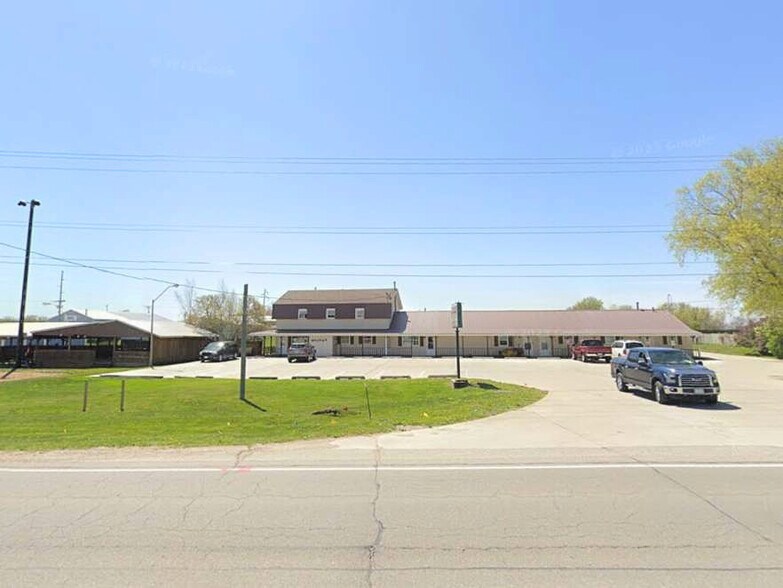 3906 E Main St, Knoxville, IA à vendre - Photo du bâtiment - Image 2 de 10