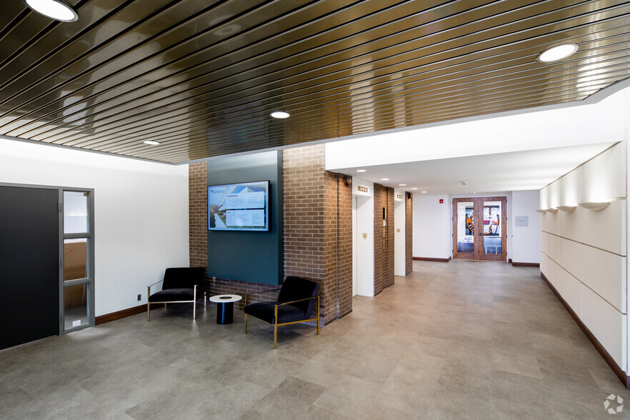 The Office Works® Instant Offices, Feasterville Trevose, PA for lease - Lobby - Image 2 of 9