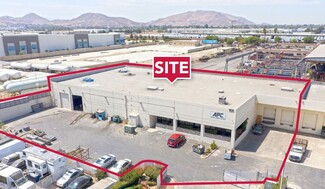 Plus de détails pour 169 W Mindanao St, Bloomington, CA - Industriel à vendre