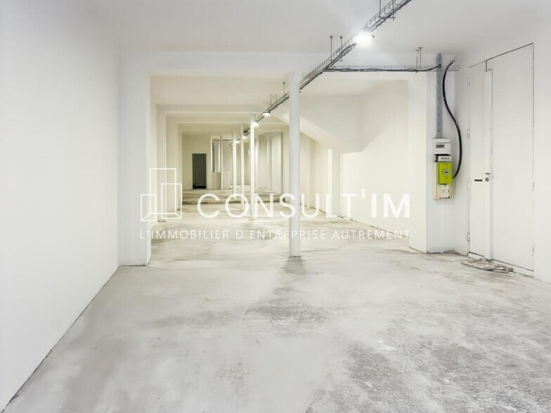 58 Rue De Paradis, Paris for lease - Building Photo - Image 3 of 6
