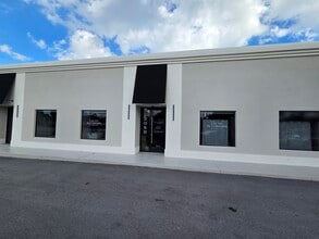 2050 S Federal Hwy, Fort Lauderdale, FL à louer Photo du bâtiment- Image 2 de 13