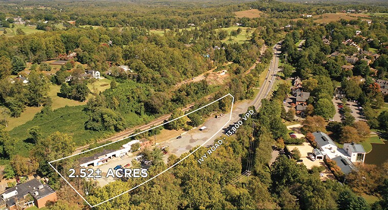 2845 Ivy Rd, Charlottesville, VA à vendre - Photo du bâtiment - Image 2 de 44