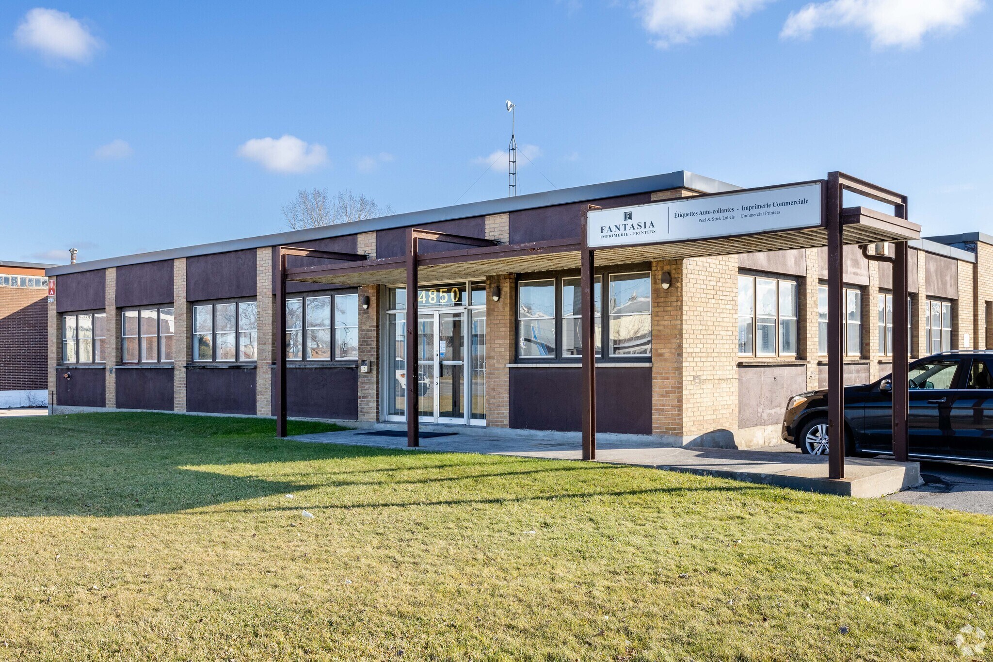 4850 Rue Hickmore, Saint-Laurent, QC à vendre Photo principale- Image 1 de 1