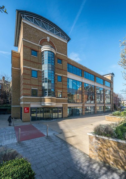 Stanwick Rd, London à louer - Photo du bâtiment - Image 2 de 3