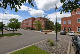 1903-1907 E Wayzata Blvd, Wayzata, MN - AÉRIEN  Vue de la carte - Image1
