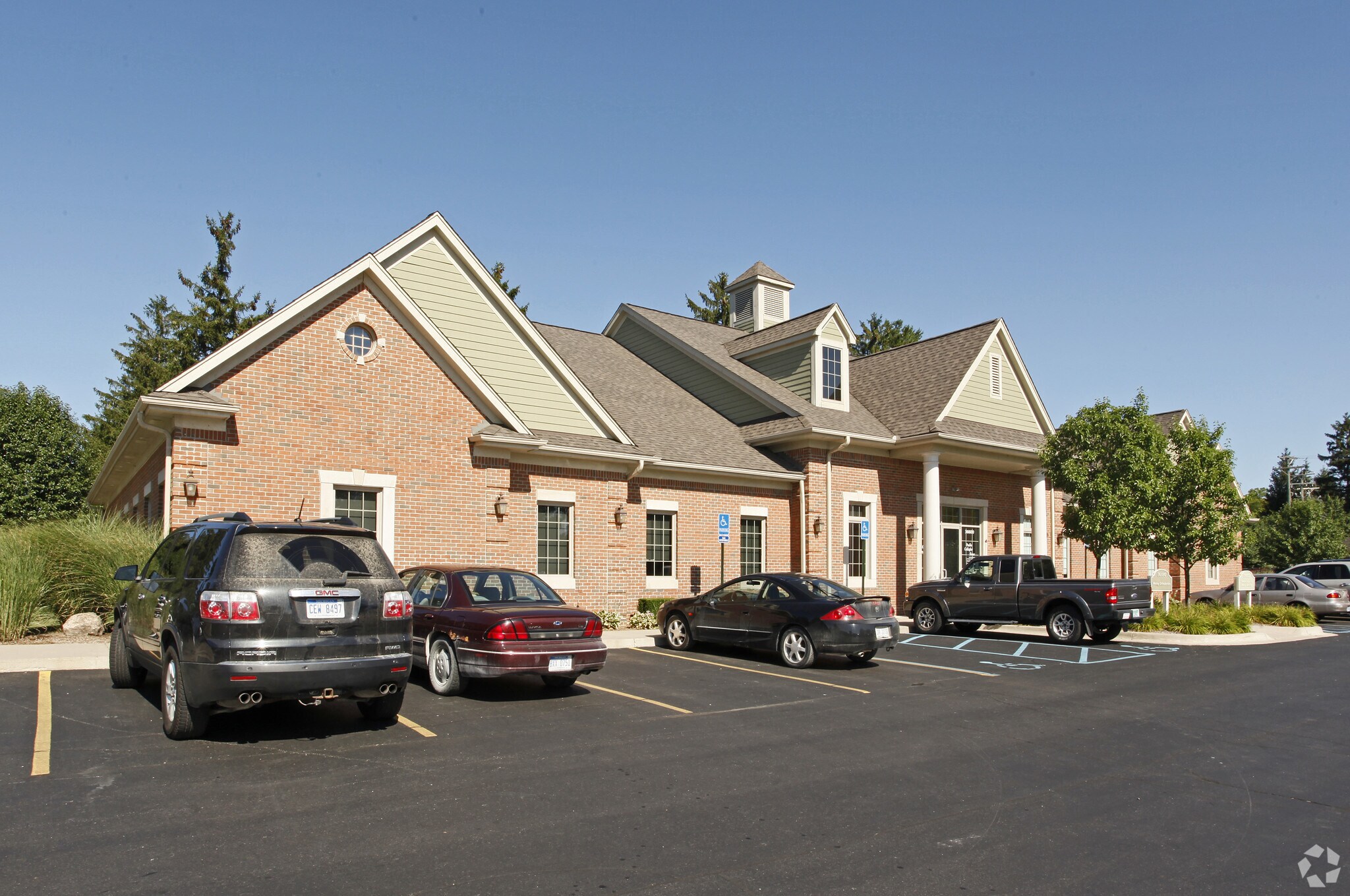 36590-36600 Heritage Dr, Richmond, MI for lease Primary Photo- Image 1 of 3