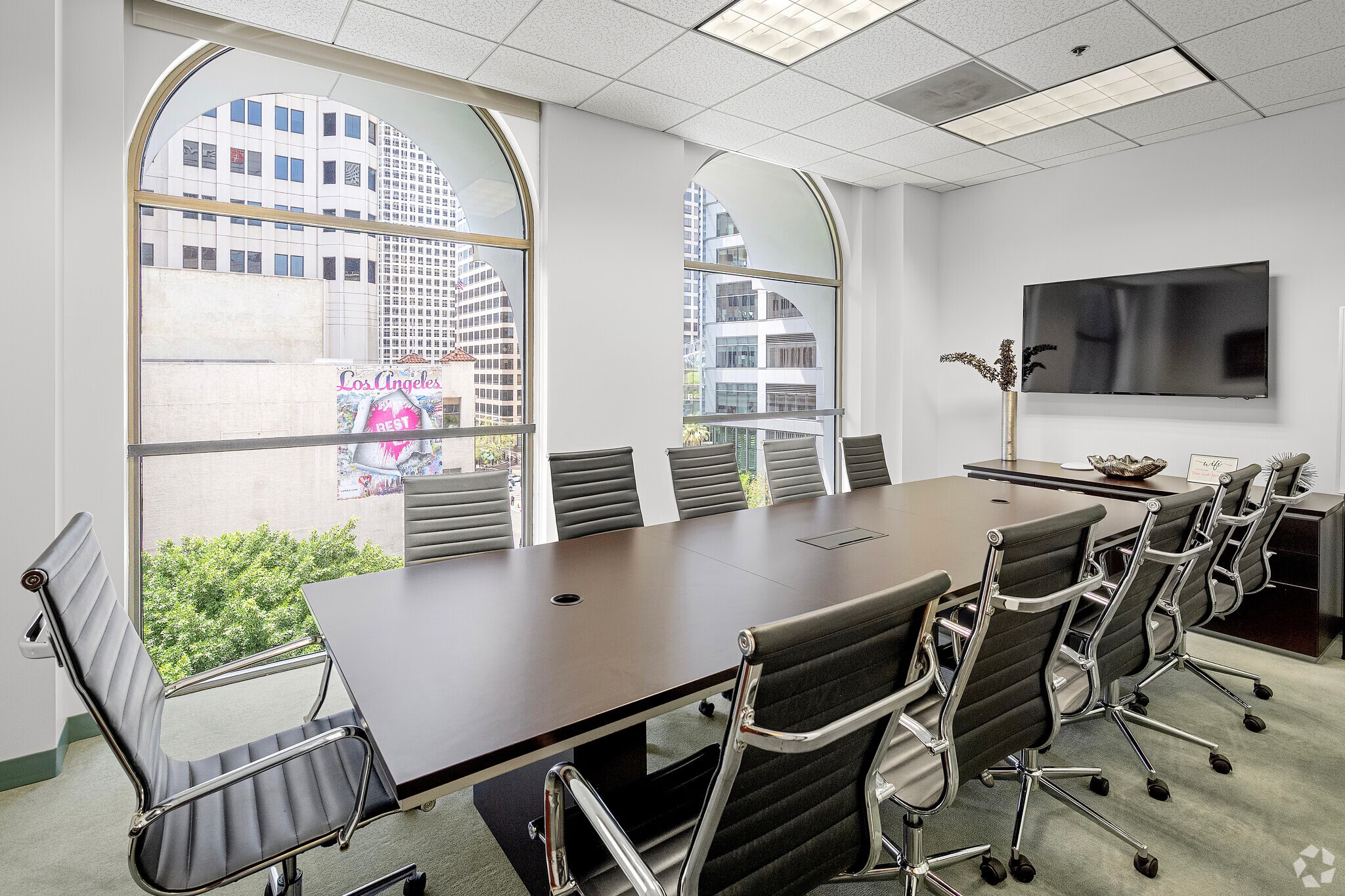 835 Wilshire Blvd, Los Angeles, CA for lease Interior Photo- Image 1 of 1