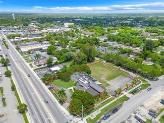 Plus de détails pour 185 NE 8th St, Homestead, FL - Spécialité à vendre