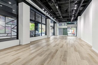 151 Bloor St W, Toronto, ON à louer Photo intérieure- Image 2 de 4