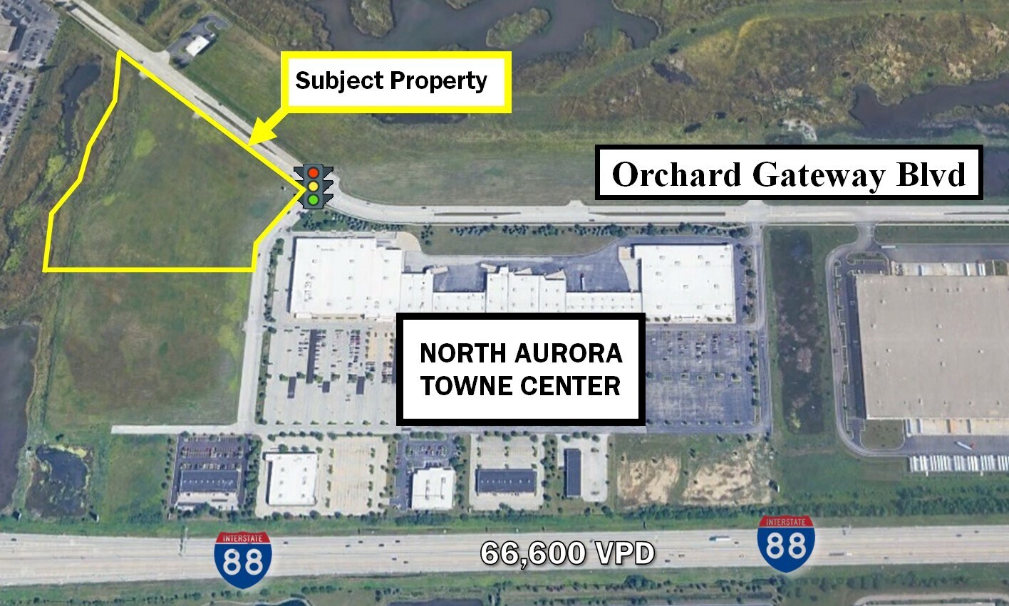 Orchard Gateway Boulevard, North Aurora, IL à vendre Photo du bâtiment- Image 1 de 5