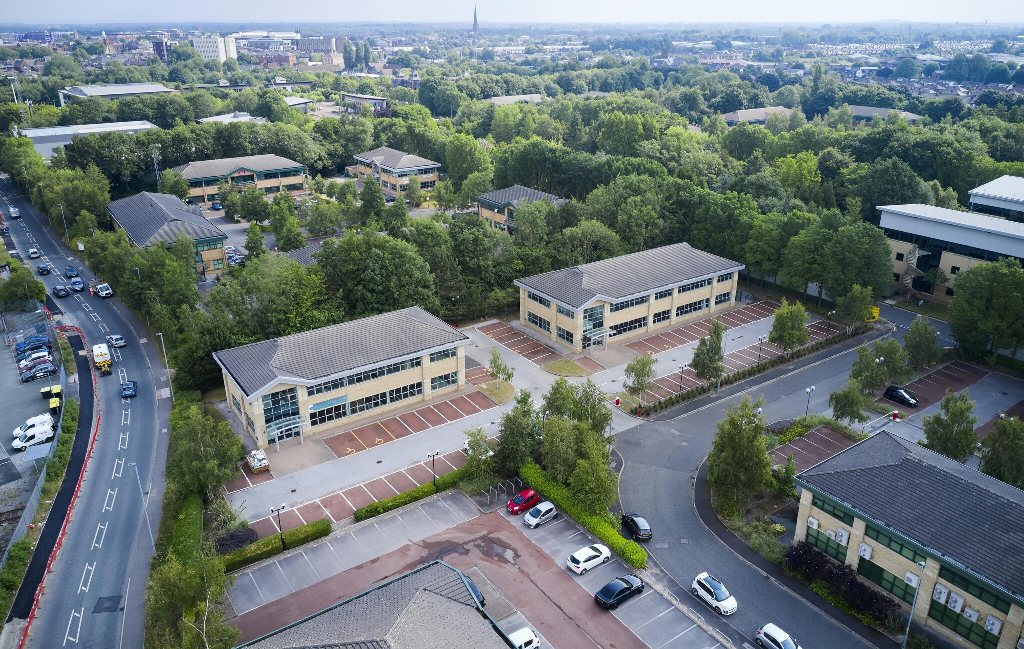 Mandarin Ct, Warrington for lease Primary Photo- Image 1 of 9