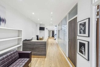 Office in Paris for sale Interior Photo- Image 2 of 3